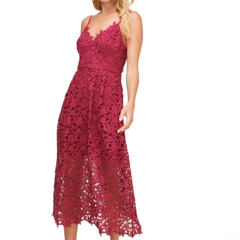 ASTR The Label Lace Lavender Midi Dress